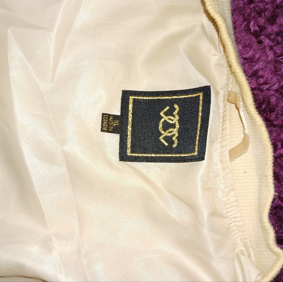 Jacket - Picture 3 of 4
